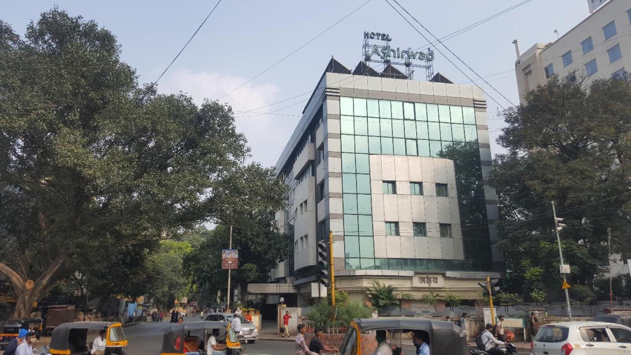 Hotel Ashirwad Пуне Екстер'єр фото