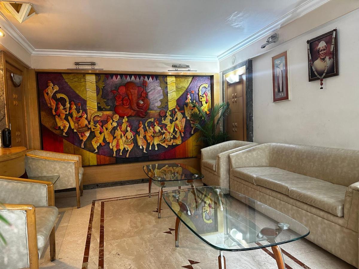 Hotel Ashirwad Пуне Екстер'єр фото
