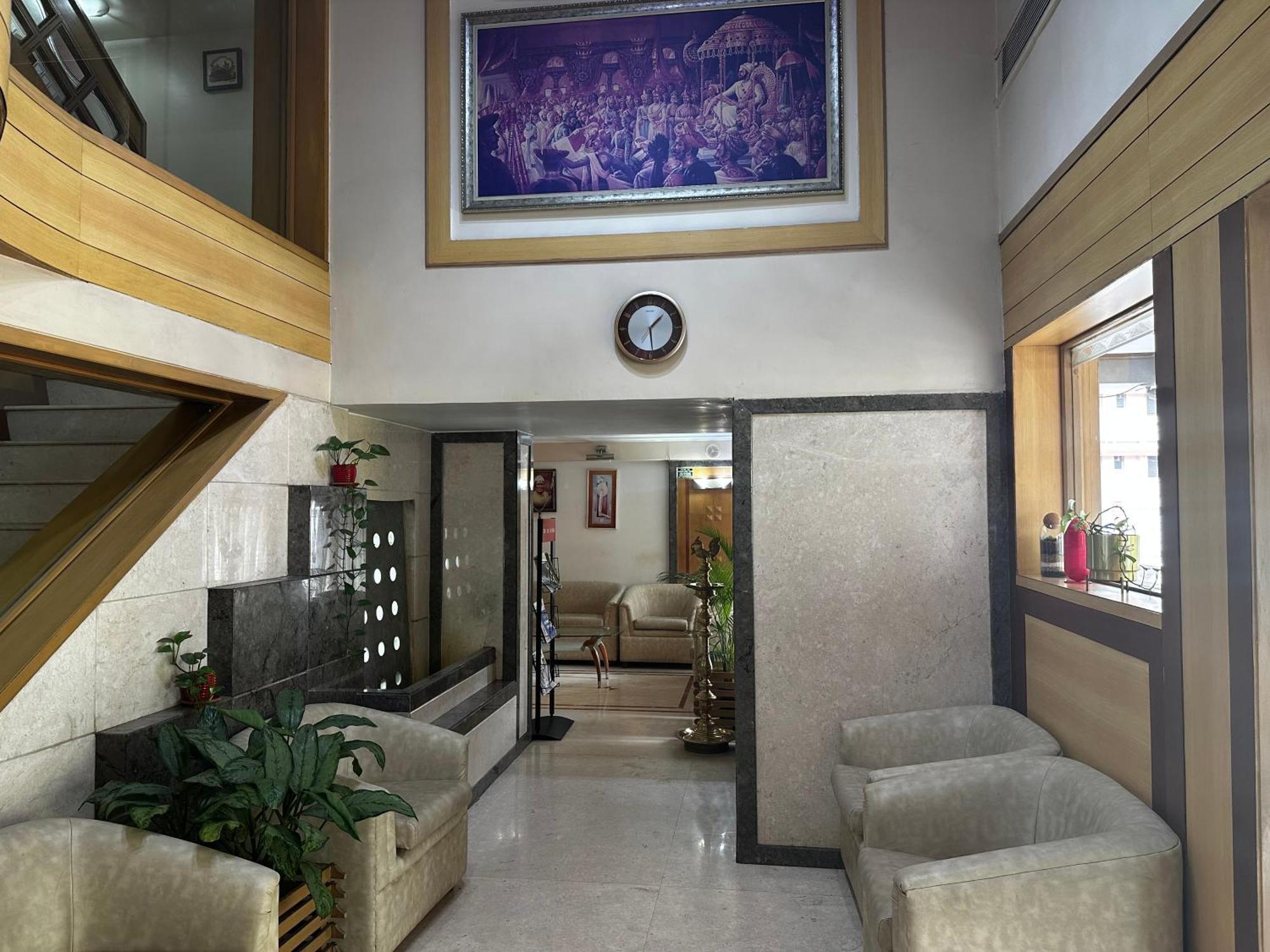 Hotel Ashirwad Пуне Екстер'єр фото